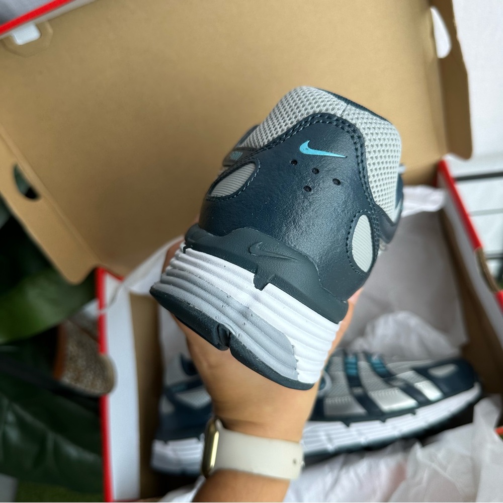 NEW IN BOX Nike P-6000 Running Shoes Sneakers Navy Blue & Silver / Size Mens 13 - Picture 8 of 9